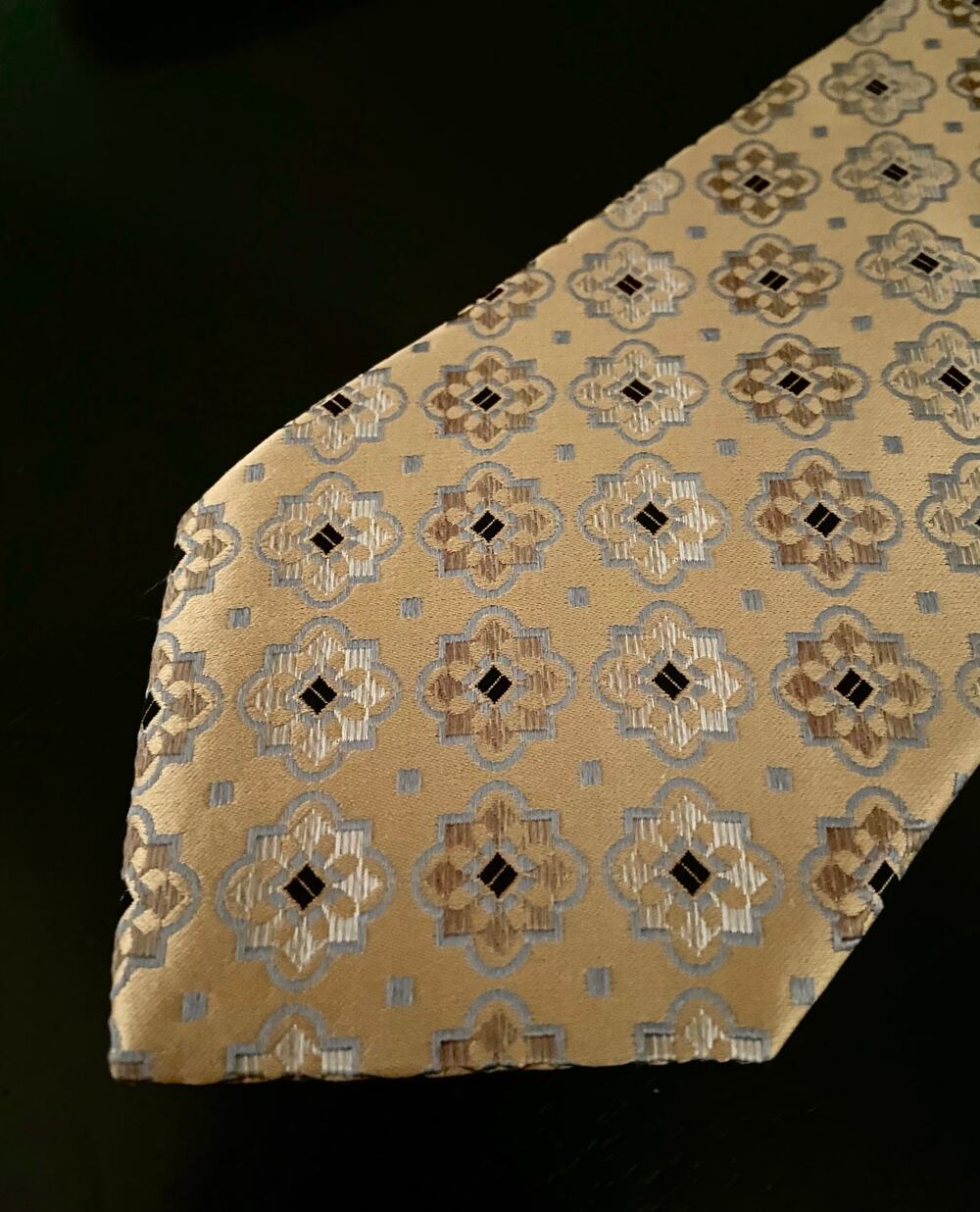 PAUL DIONE Gold w/Geometric Floral Pattern Silk Tie